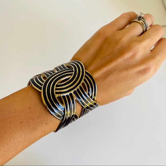 Jewelry - 💜Cuff Bangle Charm Statement Fashion Jewelry Gold